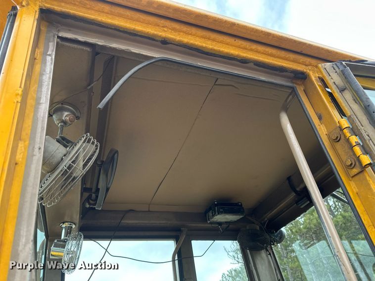 image for item EB2477 1986 John Deere 770BH motor grader