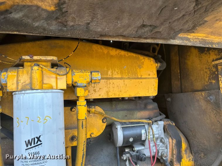 image for item EB2477 1986 John Deere 770BH motor grader