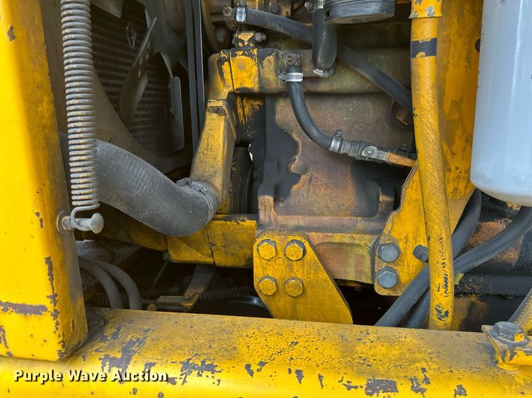 image for item EB2477 1986 John Deere 770BH motor grader