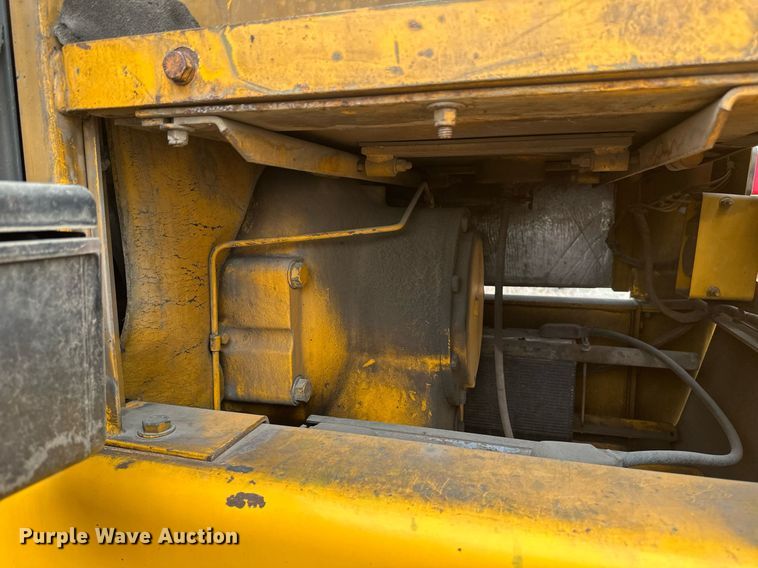 image for item EB2477 1986 John Deere 770BH motor grader