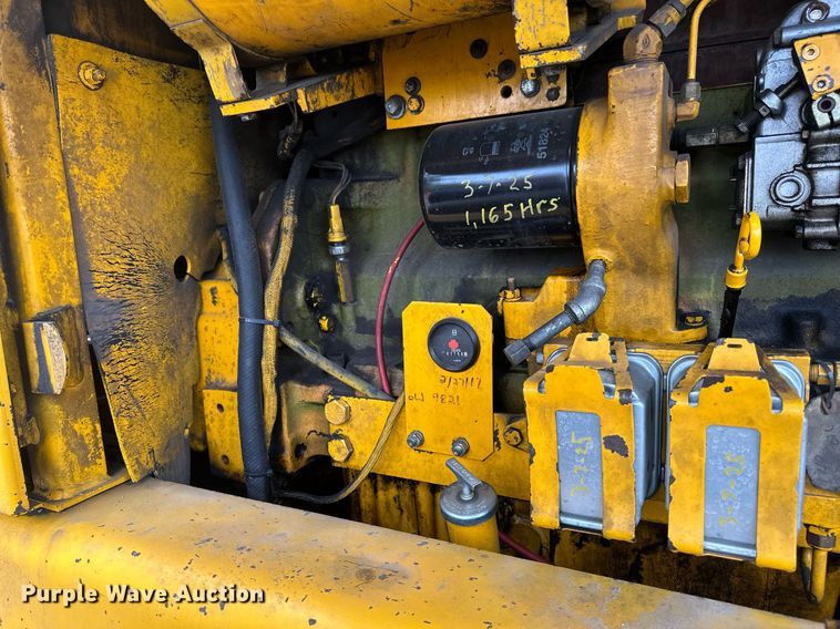 image for item EB2477 1986 John Deere 770BH motor grader