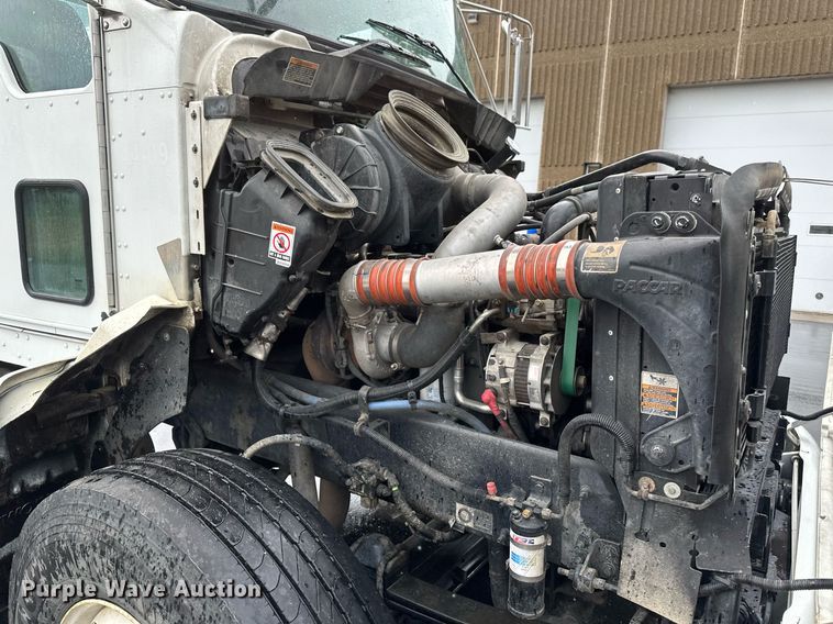 image for item EB2504 2009 Kenworth T370 digger derrick truck