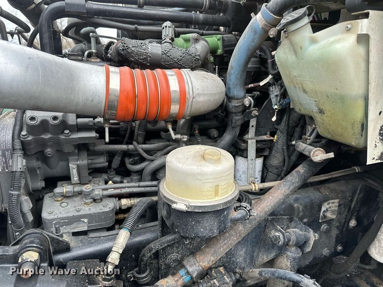 image for item EB2504 2009 Kenworth T370 digger derrick truck