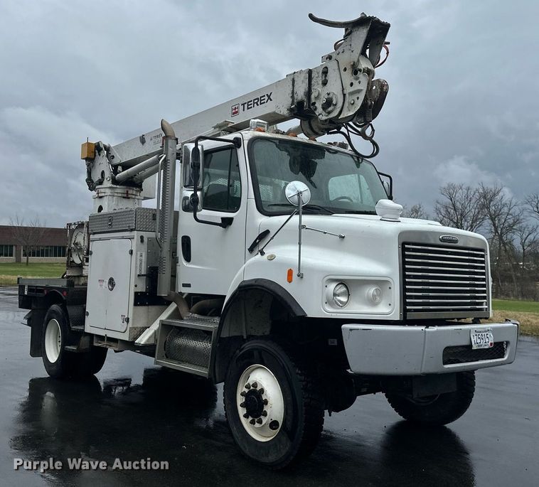 image for item EB2505 2008 Freightliner Business Class M2 digger derrick truck
