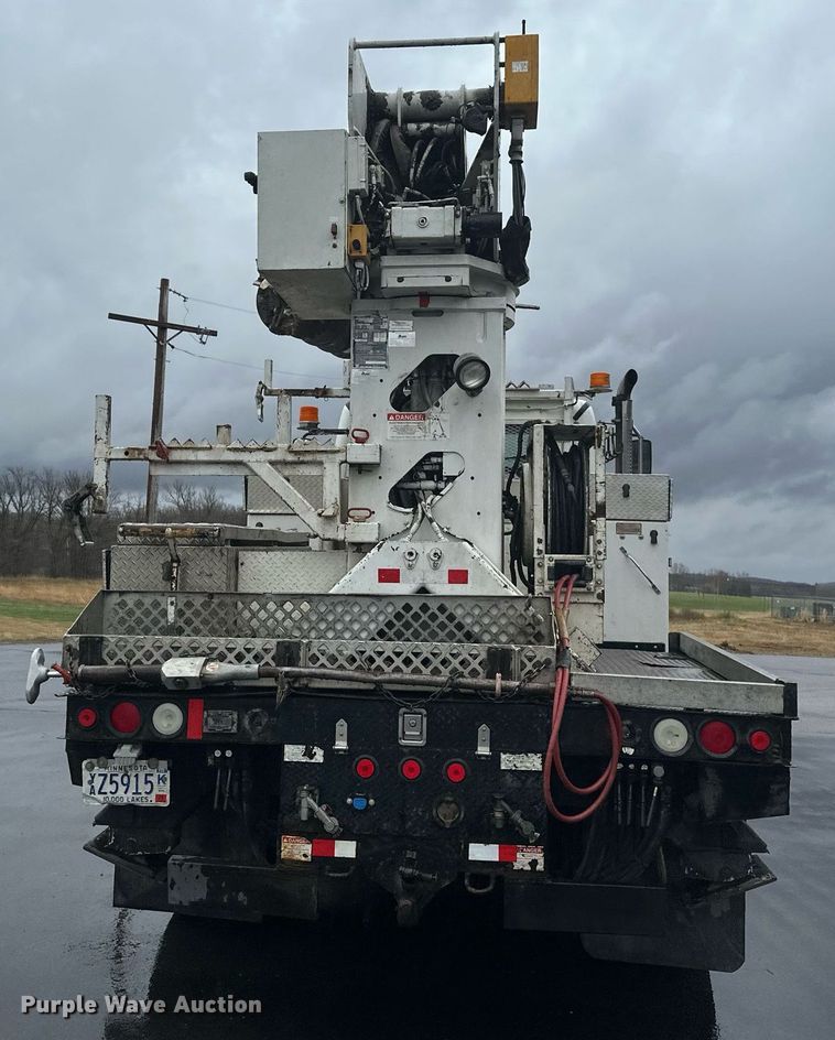 image for item EB2505 2008 Freightliner Business Class M2 digger derrick truck