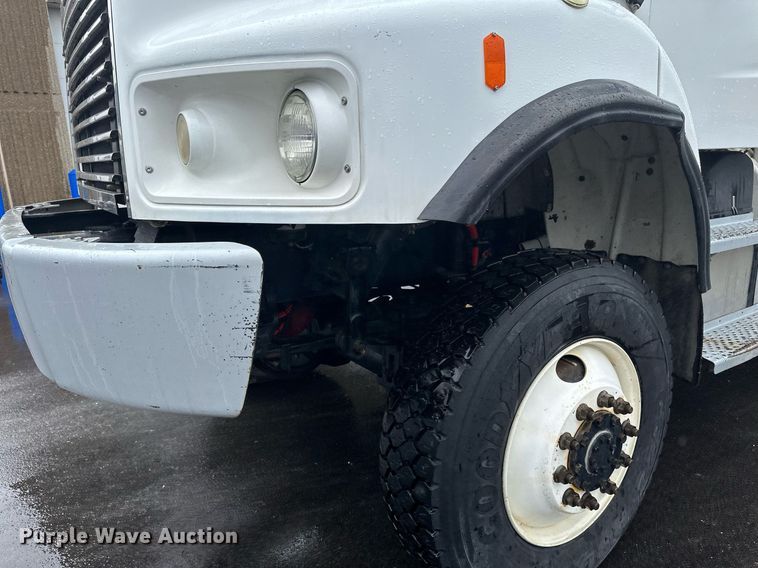 image for item EB2505 2008 Freightliner Business Class M2 digger derrick truck