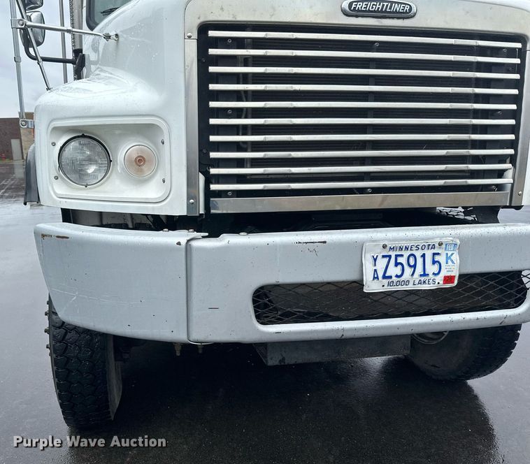 image for item EB2505 2008 Freightliner Business Class M2 digger derrick truck