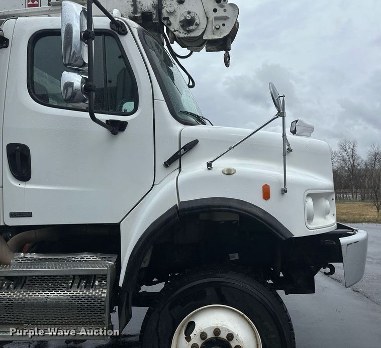 image for item EB2505 2008 Freightliner Business Class M2 digger derrick truck