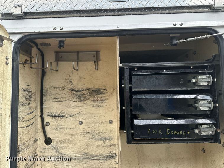 image for item EB2505 2008 Freightliner Business Class M2 digger derrick truck