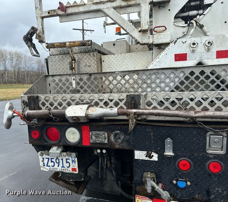 image for item EB2505 2008 Freightliner Business Class M2 digger derrick truck