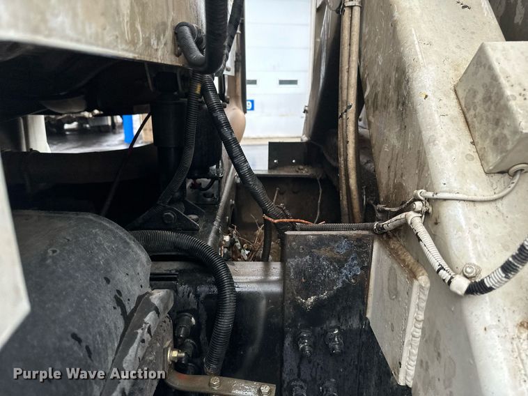 image for item EB2505 2008 Freightliner Business Class M2 digger derrick truck