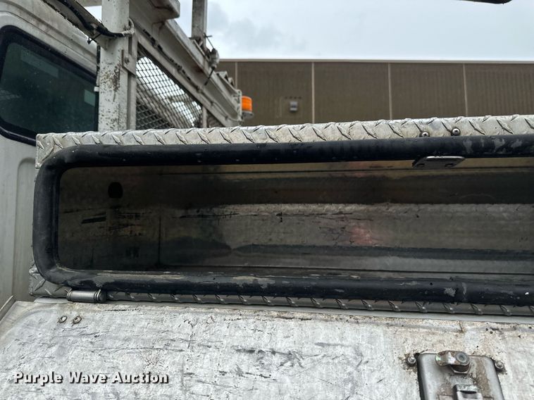 image for item EB2505 2008 Freightliner Business Class M2 digger derrick truck