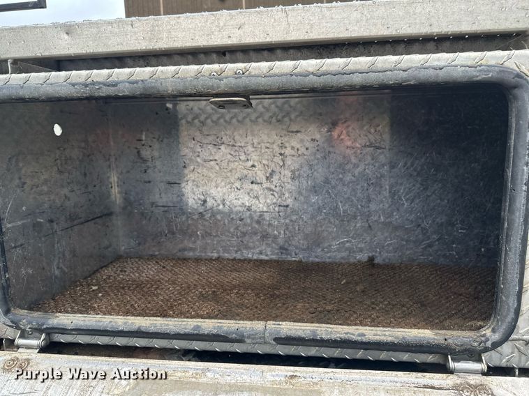 image for item EB2505 2008 Freightliner Business Class M2 digger derrick truck