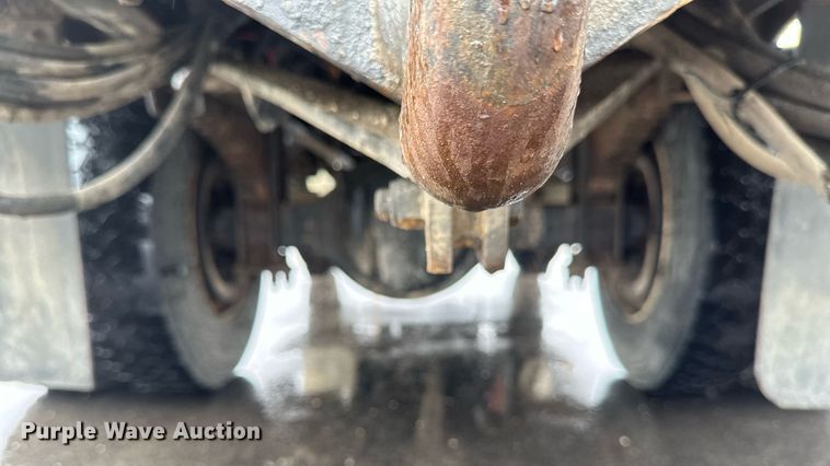 image for item EB2505 2008 Freightliner Business Class M2 digger derrick truck