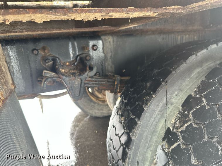 image for item EB2505 2008 Freightliner Business Class M2 digger derrick truck