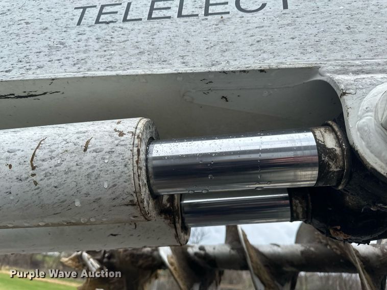 image for item EB2505 2008 Freightliner Business Class M2 digger derrick truck