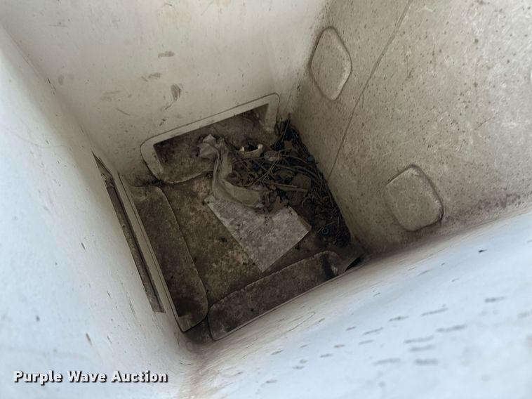 image for item EB2505 2008 Freightliner Business Class M2 digger derrick truck