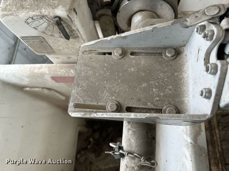 image for item EB2505 2008 Freightliner Business Class M2 digger derrick truck