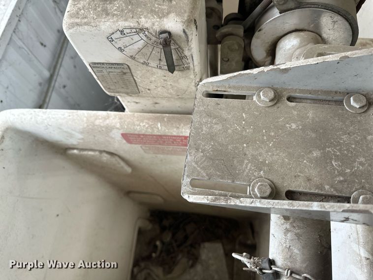 image for item EB2505 2008 Freightliner Business Class M2 digger derrick truck