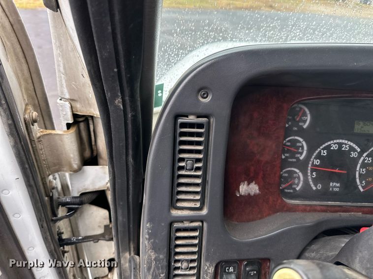 image for item EB2505 2008 Freightliner Business Class M2 digger derrick truck