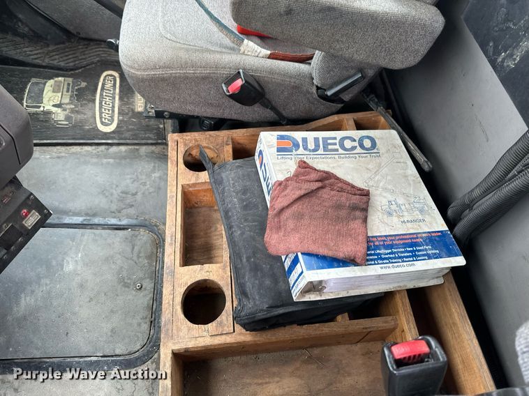 image for item EB2505 2008 Freightliner Business Class M2 digger derrick truck