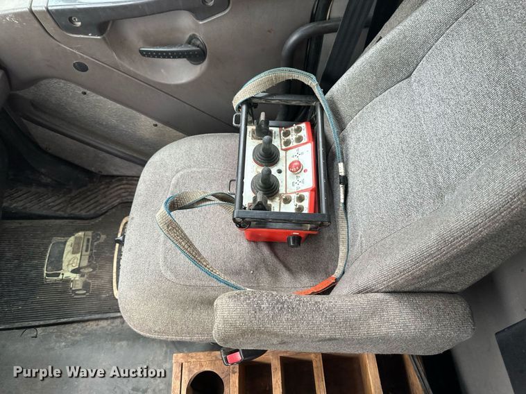 image for item EB2505 2008 Freightliner Business Class M2 digger derrick truck