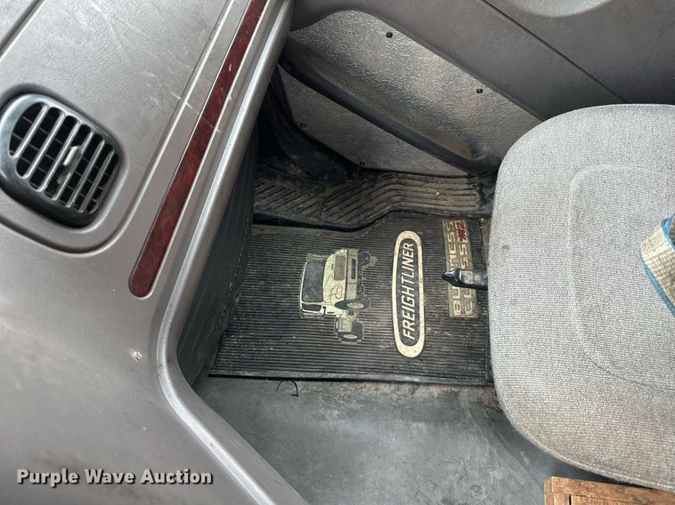 image for item EB2505 2008 Freightliner Business Class M2 digger derrick truck