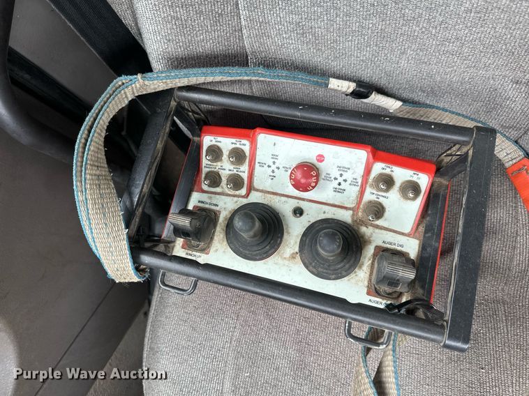 image for item EB2505 2008 Freightliner Business Class M2 digger derrick truck