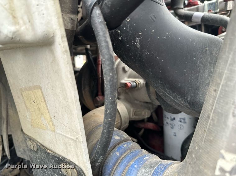 image for item EB2505 2008 Freightliner Business Class M2 digger derrick truck