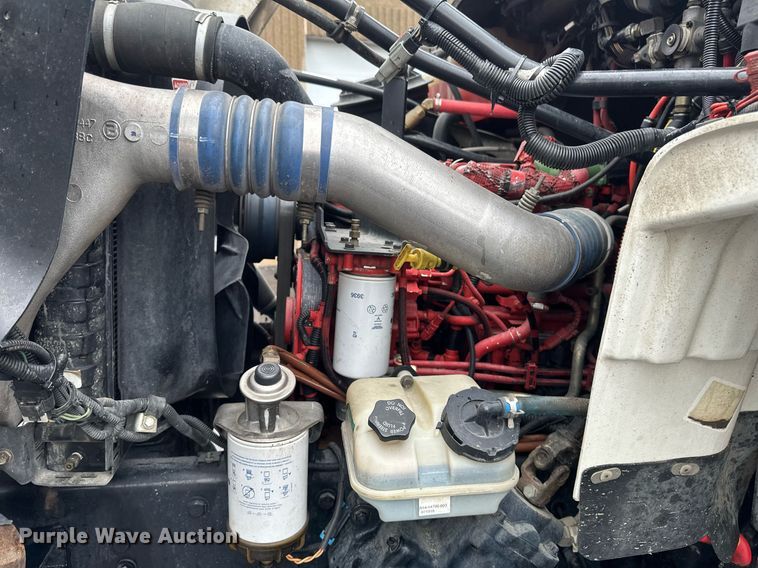 image for item EB2505 2008 Freightliner Business Class M2 digger derrick truck