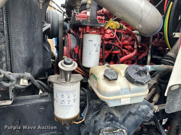 image for item EB2505 2008 Freightliner Business Class M2 digger derrick truck