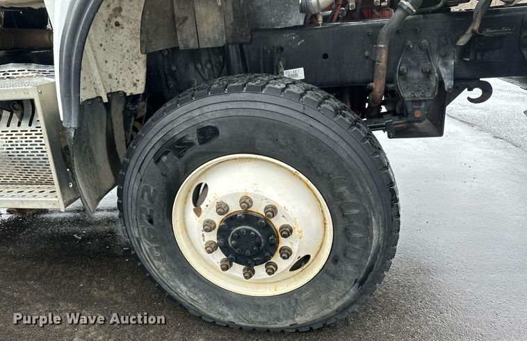 image for item EB2505 2008 Freightliner Business Class M2 digger derrick truck