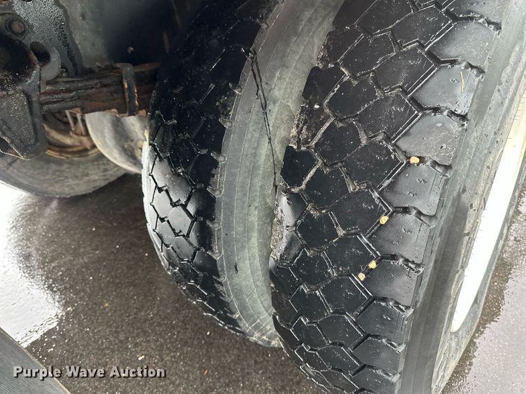 image for item EB2505 2008 Freightliner Business Class M2 digger derrick truck