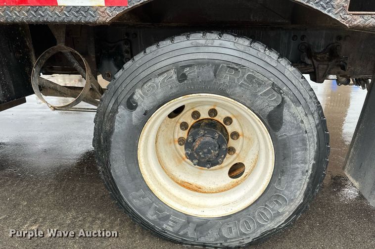 image for item EB2505 2008 Freightliner Business Class M2 digger derrick truck