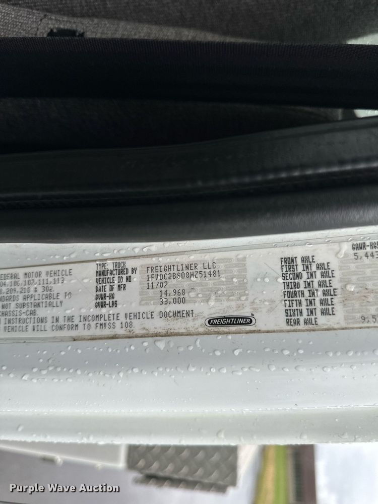 image for item EB2505 2008 Freightliner Business Class M2 digger derrick truck