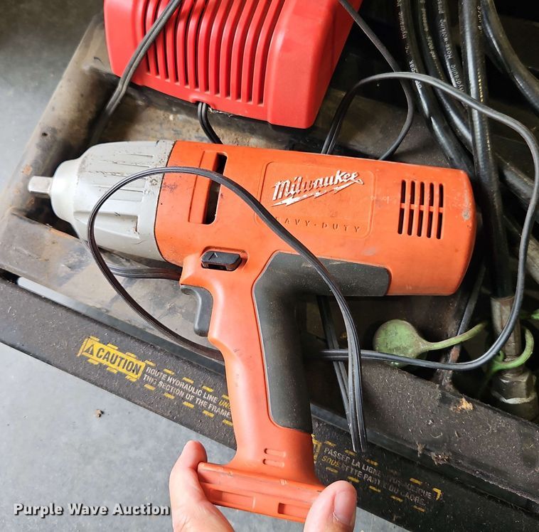 image for item EB8001 Tools