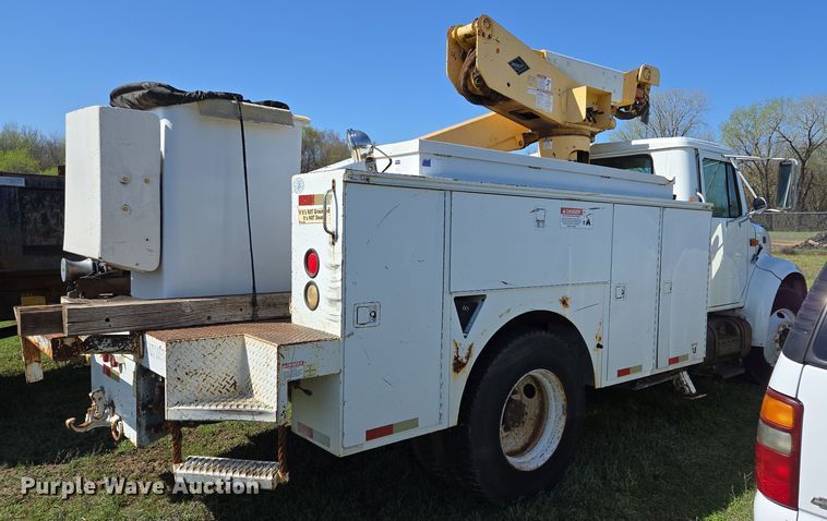 image for item ED2512 2000 International 4700 bucket truck
