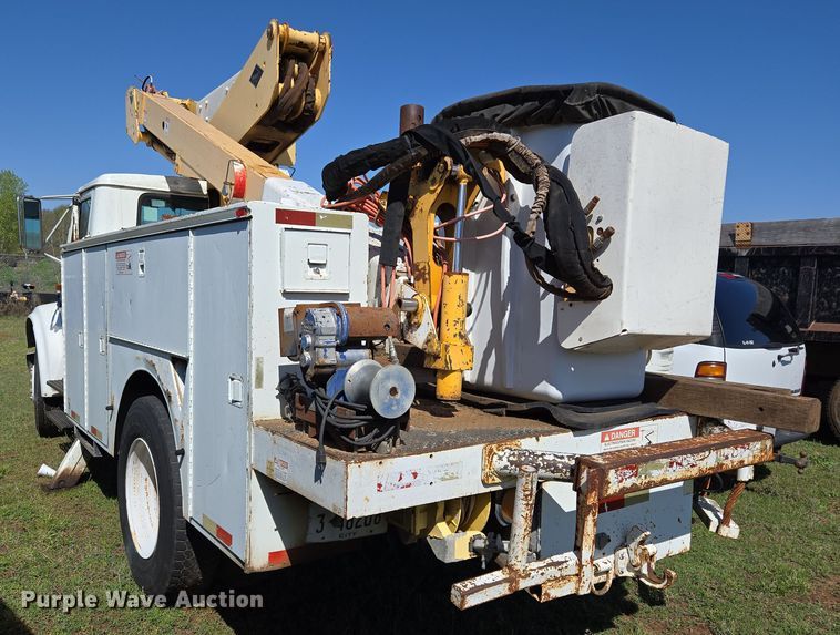 image for item ED2512 2000 International 4700 bucket truck