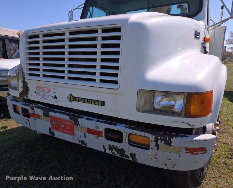 image for item ED2512 2000 International 4700 bucket truck