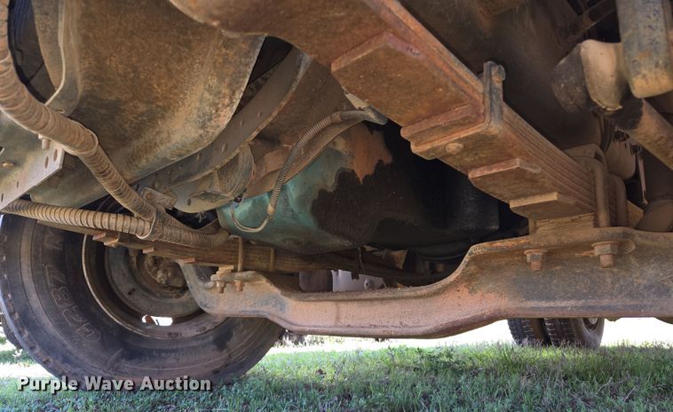 image for item ED2512 2000 International 4700 bucket truck