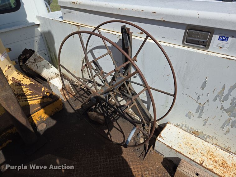 image for item ED2512 2000 International 4700 bucket truck