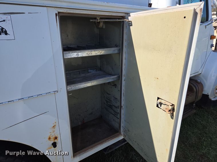 image for item ED2512 2000 International 4700 bucket truck