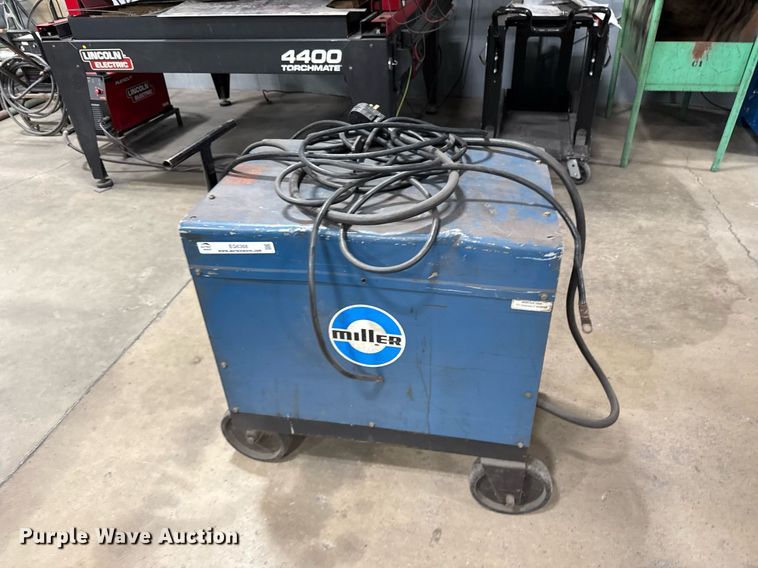 image for item EG6368 (2) Miller Dialarc 250 welders
