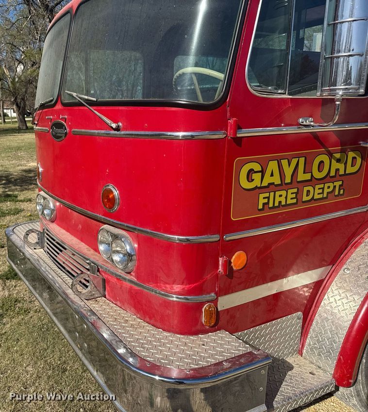 image for item EG6390 1971 International C0 8190 pumper fire truck