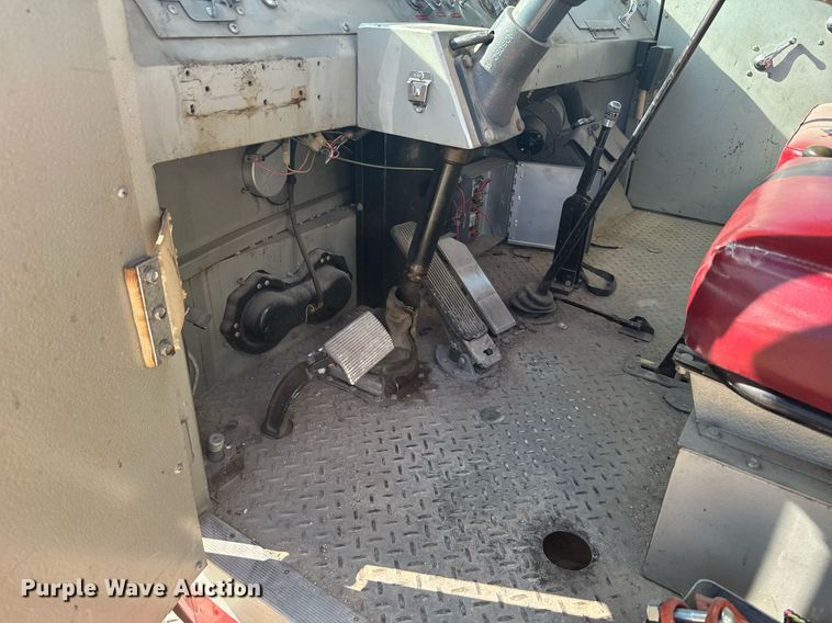 image for item EG6390 1971 International C0 8190 pumper fire truck