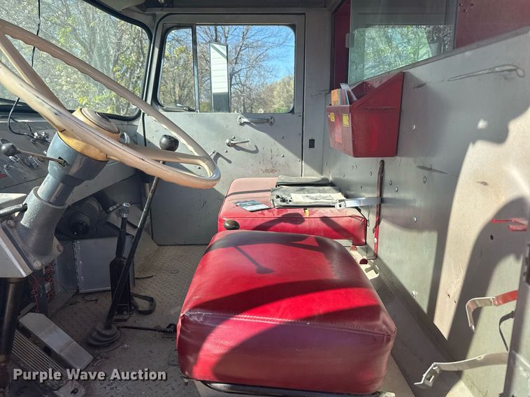 image for item EG6390 1971 International C0 8190 pumper fire truck