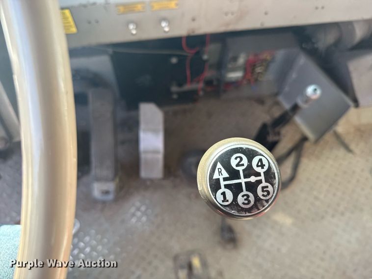 image for item EG6390 1971 International C0 8190 pumper fire truck