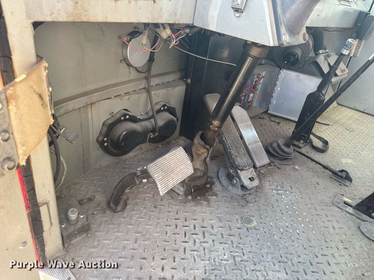 image for item EG6390 1971 International C0 8190 pumper fire truck