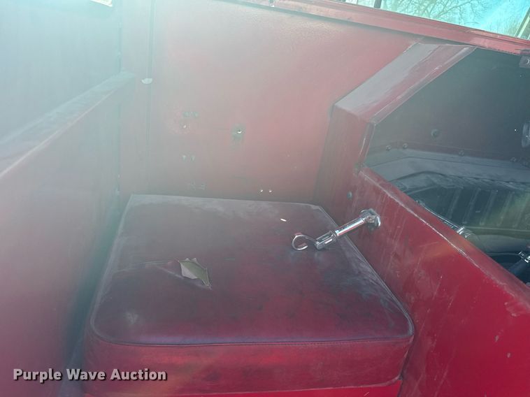 image for item EG6390 1971 International C0 8190 pumper fire truck