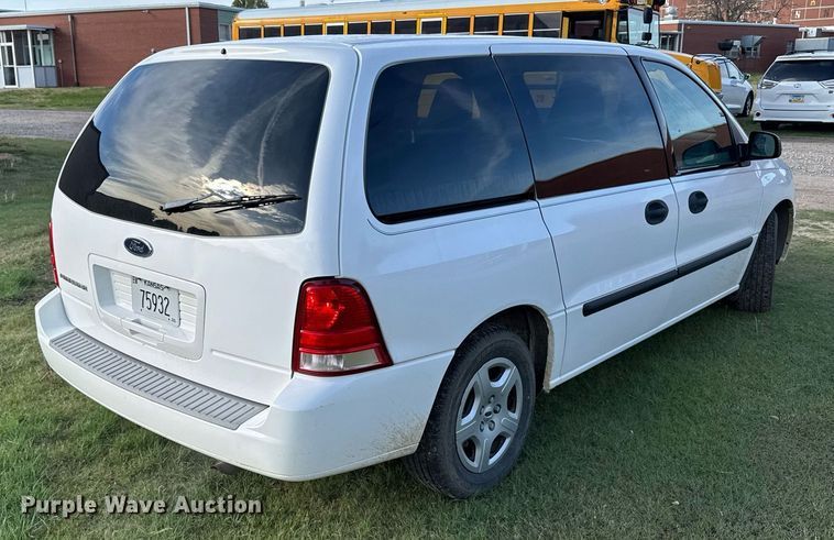 image for item EG6392 2004 Ford Freestar S van